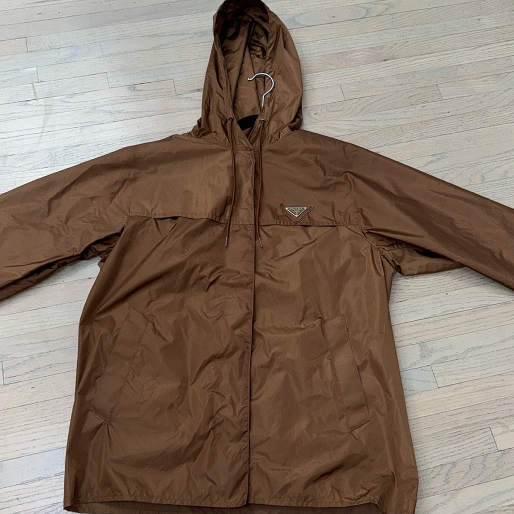 $3500 Authentic Prada brown tobacco Hooded Nylon Jacket raincoat small